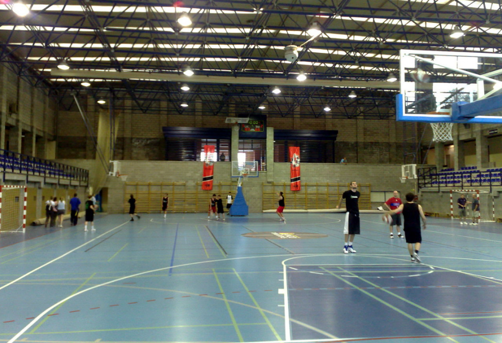 Torrelodones, abril 2025 – Con instalaciones modernas y una oferta deportiva diversa, el Polideportivo Municipal de Torrelodones se ha consolidado como uno de los centros deportivos más completos de la Comunidad de Madrid. Su objetivo: fomentar la actividad física, la vida saludable y la convivencia vecinal a través del deporte.